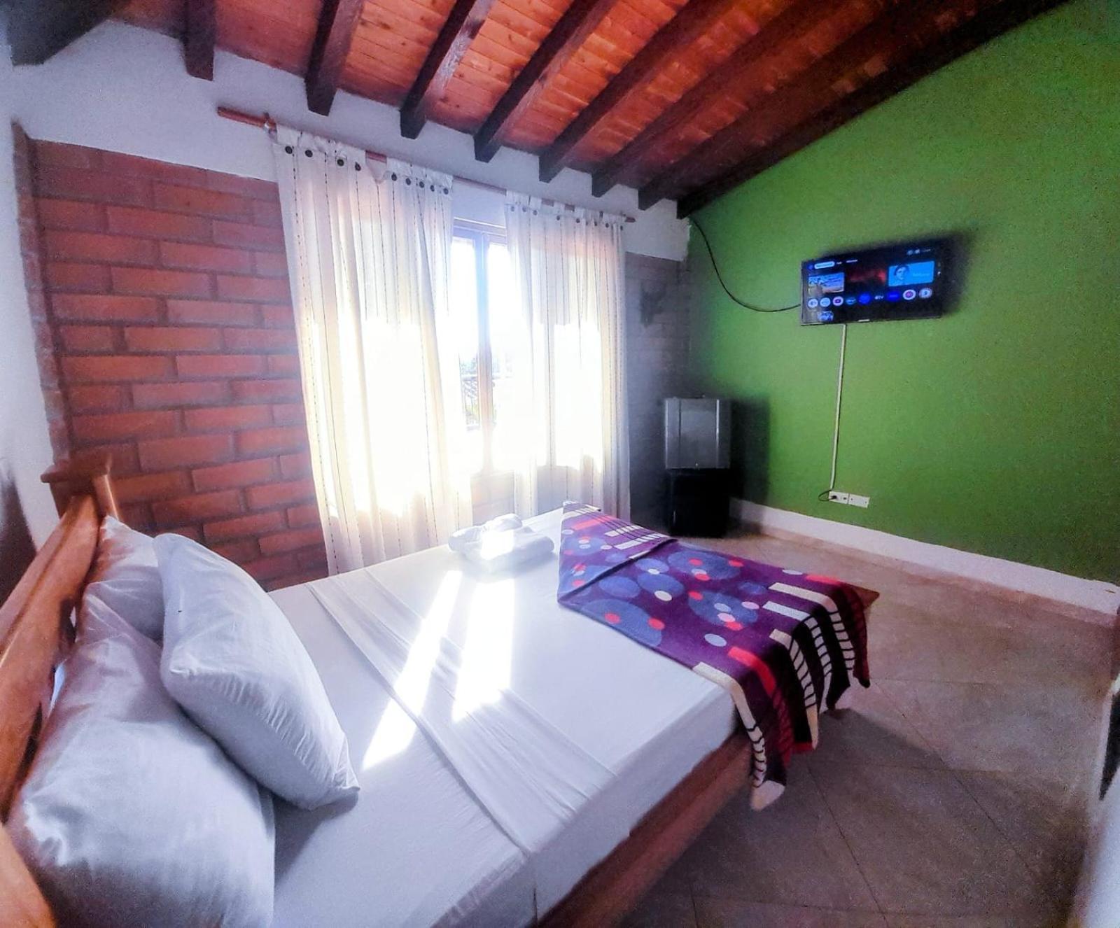 Hotel Estaciones Guatape Exterior photo