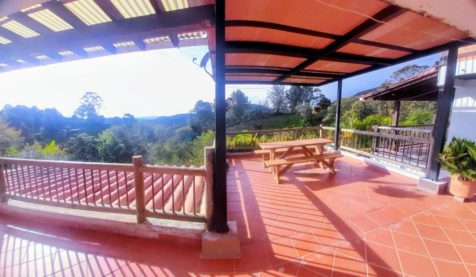 Hotel Estaciones Guatape Exterior photo