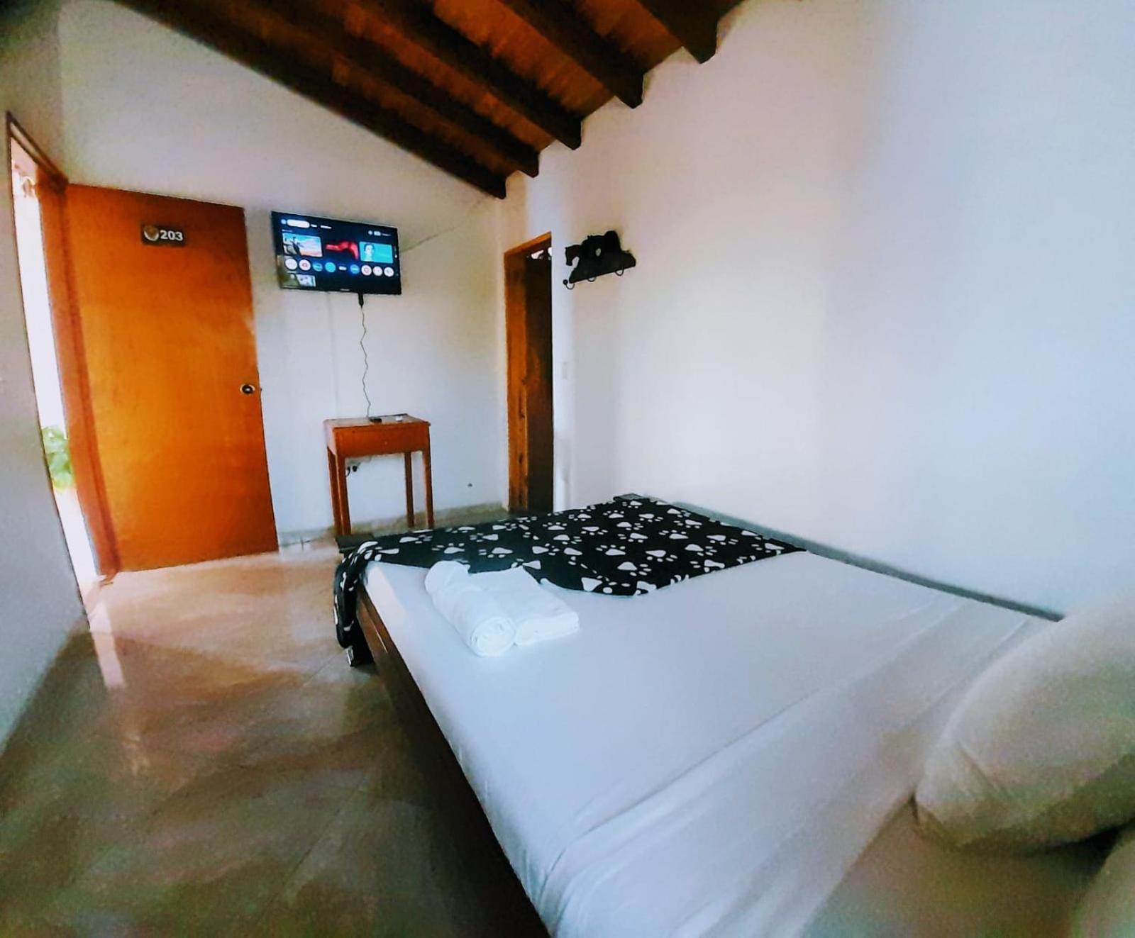 Hotel Estaciones Guatape Exterior photo